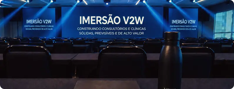 Painéis de LED e mesas do auditório